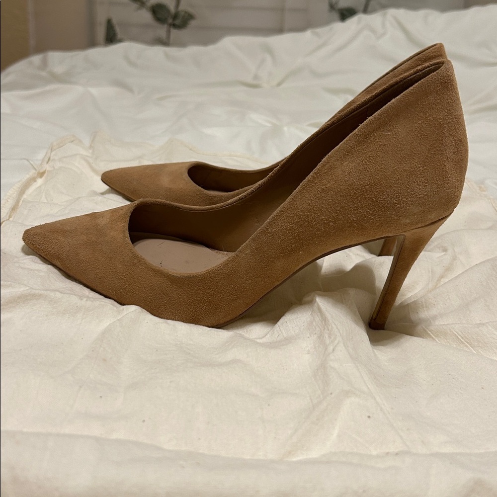 Aldo Women's tan Heels